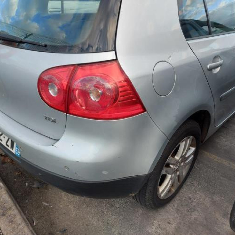 Feu arriere principal droit (feux) VOLKSWAGEN GOLF 5 Photo n°12