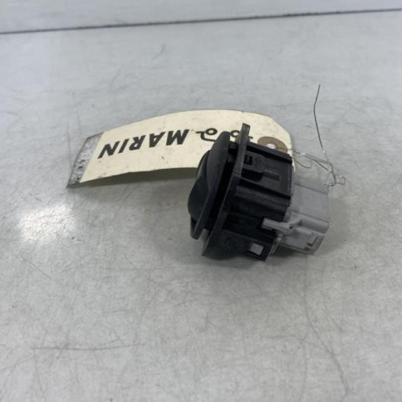 Interrupteur de leve vitre avant droit RENAULT VEL SATIS Photo n°2