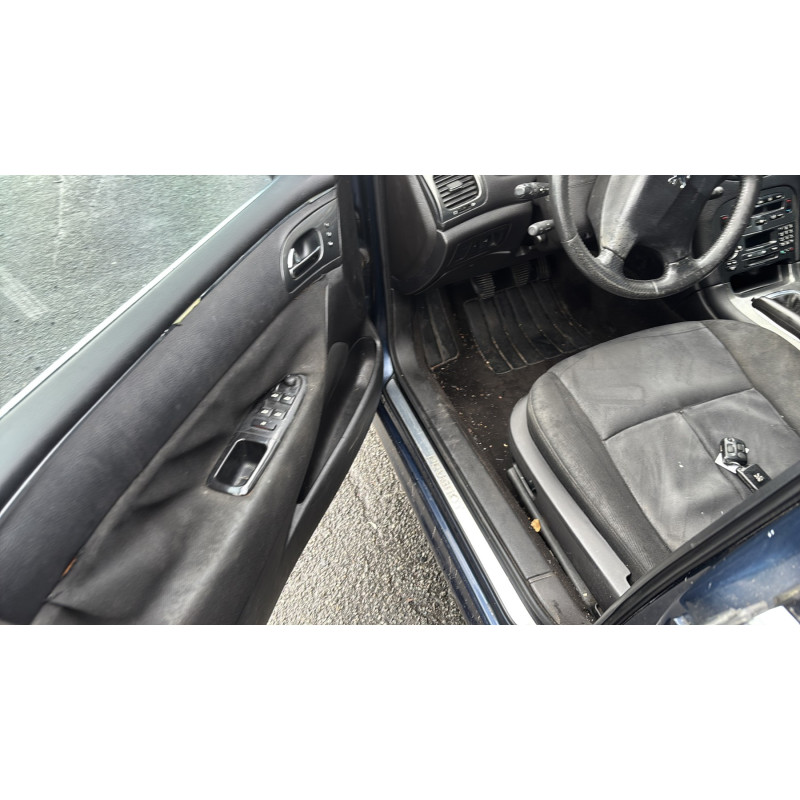 Bouton de coffre PEUGEOT 607 Photo n°12