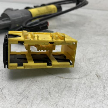 Pretensionneur de ceinture avant droit BMW X5 E53