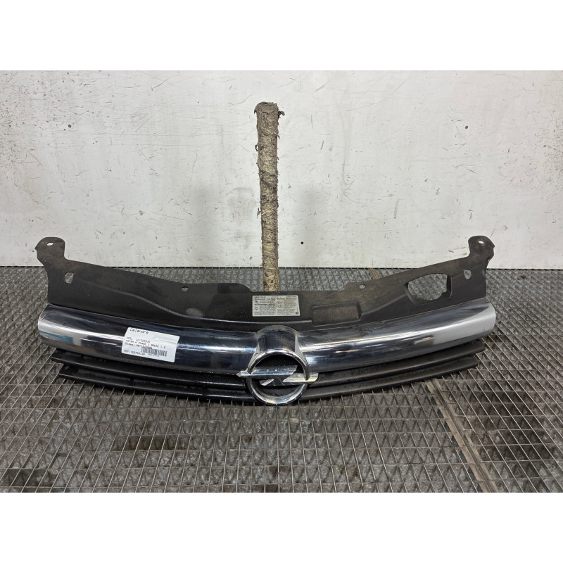 Calandre OPEL ASTRA H Photo n°3
