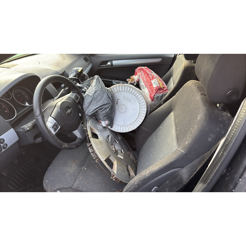 Calandre OPEL ASTRA H Photo n°17