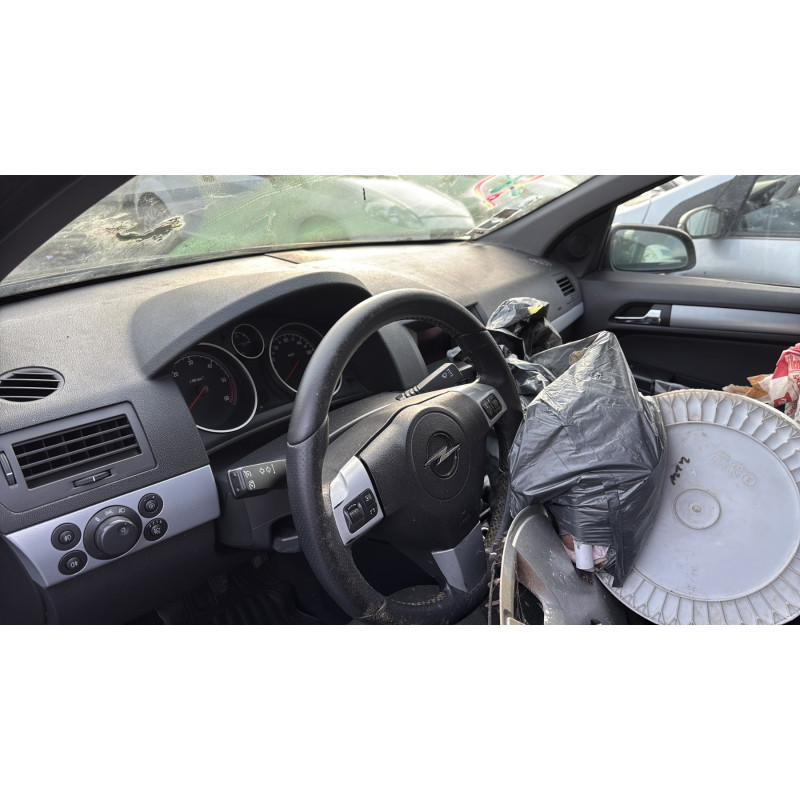 Calandre OPEL ASTRA H Photo n°19