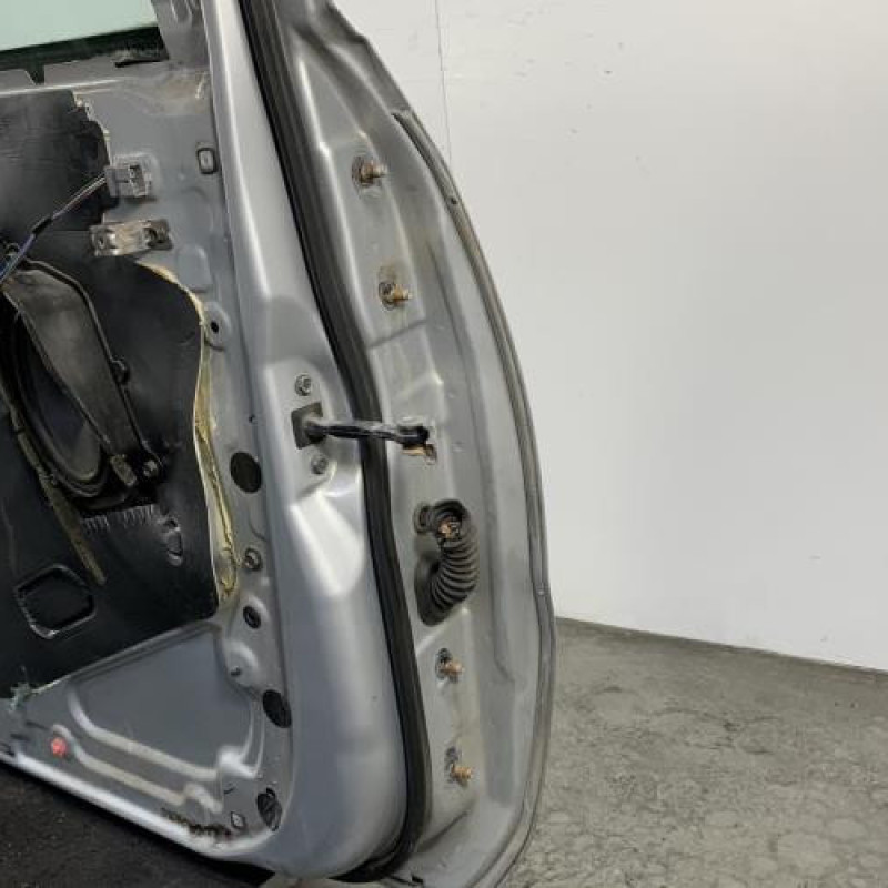 Porte avant gauche NISSAN ALMERA TINO Photo n°8