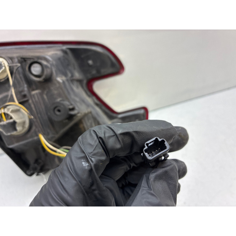 Feu arriere secondaire droit (feux) RENAULT MEGANE 3 Photo n°4
