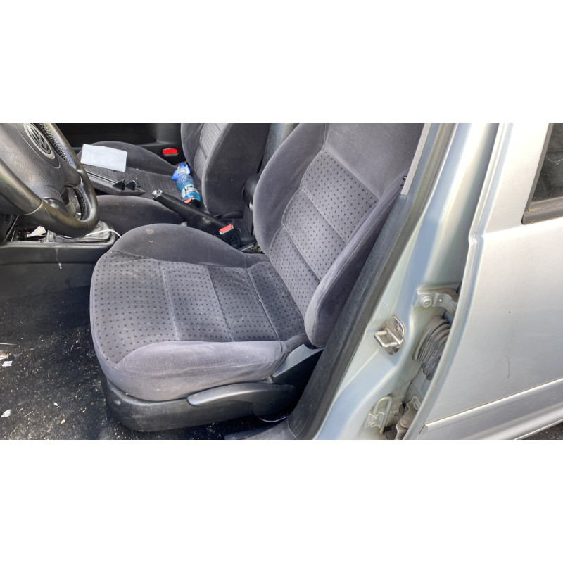 Vitre avant droit VOLKSWAGEN BORA Photo n°15