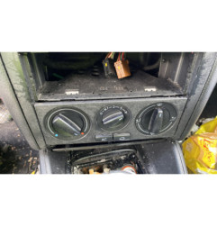 Vitre avant droit VOLKSWAGEN BORA