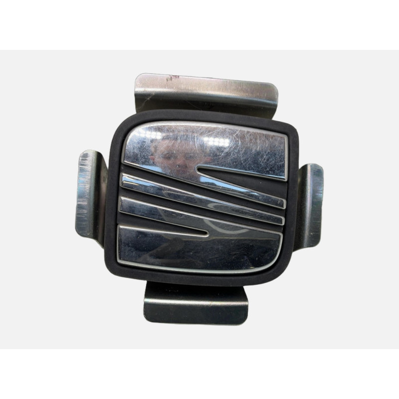 Bouton de coffre SEAT IBIZA 4 Photo n°1