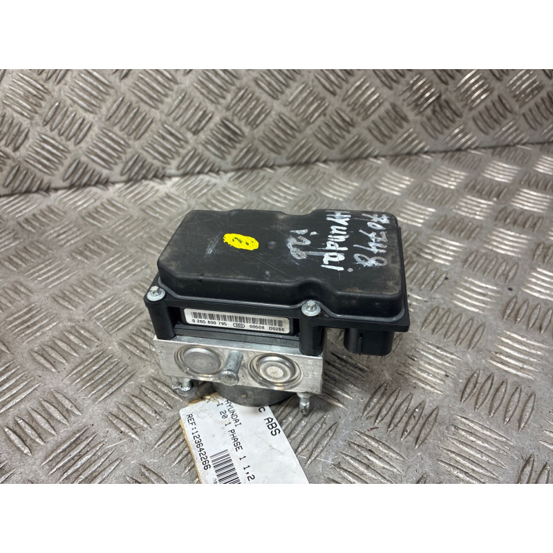 Bloc ABS (freins anti-blocage) HYUNDAI I 20 1 Photo n°4