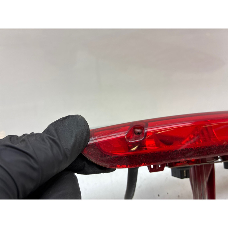 Feu arriere stop central PEUGEOT 208 1 Photo n°5