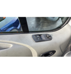 Interrupteur de leve vitre avant gauche RENAULT TRAFIC 2