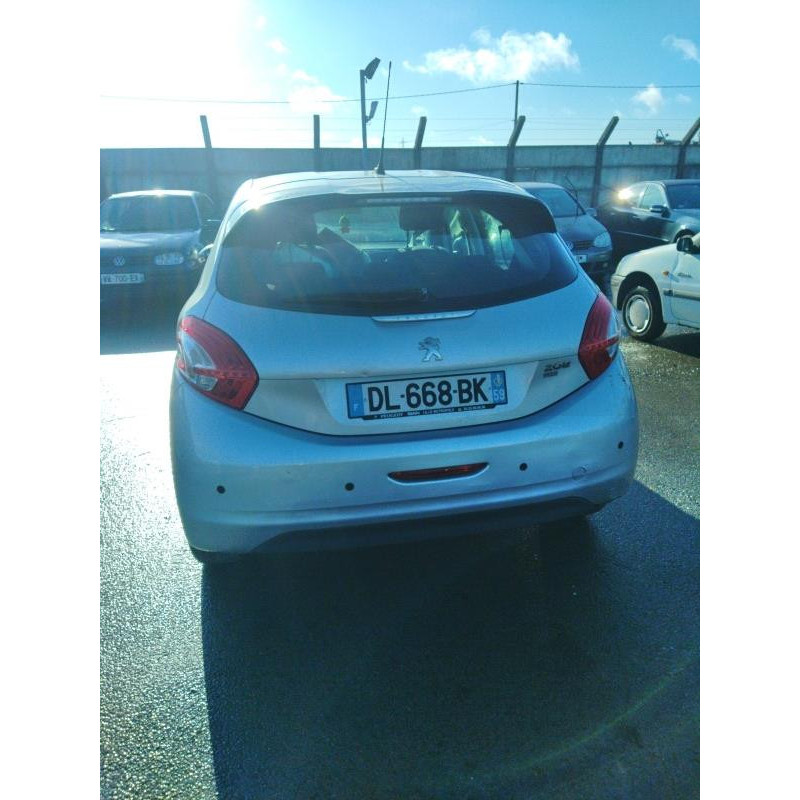 Pivot de moyeu avant gauche PEUGEOT 208 1 Photo n°8