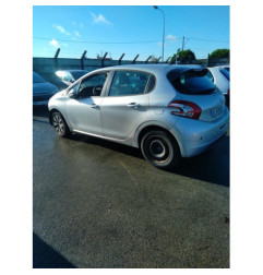 Pivot de moyeu avant gauche PEUGEOT 208 1