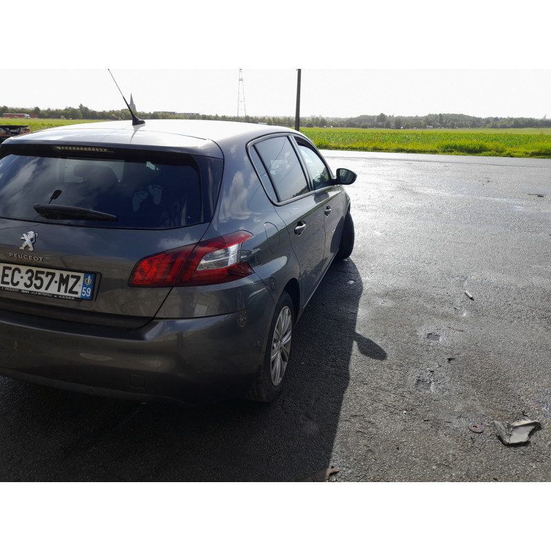 Plage arriere PEUGEOT 308 2 Photo n°8