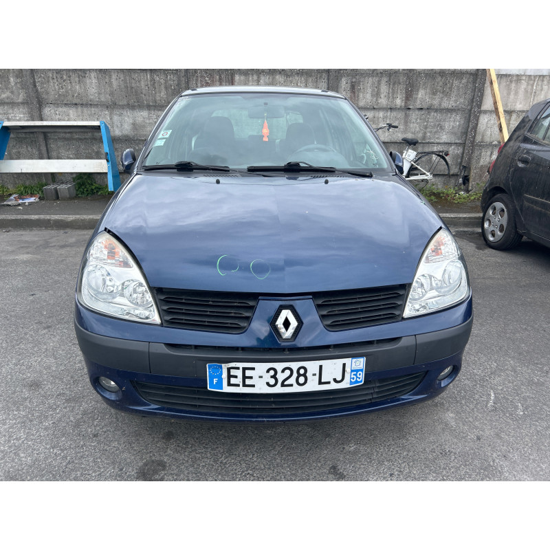 Feu arriere stop central RENAULT CLIO 2 Photo n°12