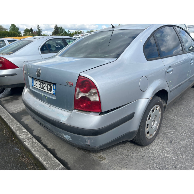 Aile avant droit VOLKSWAGEN PASSAT 4 Photo n°18