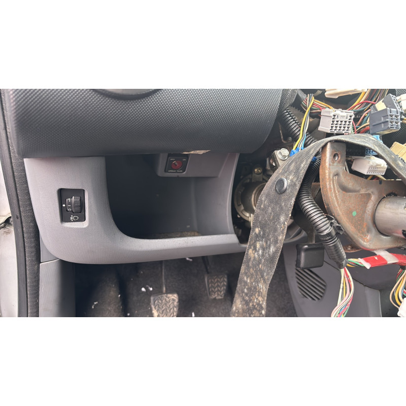 Vitre arriere gauche CITROEN C1 1 Photo n°19