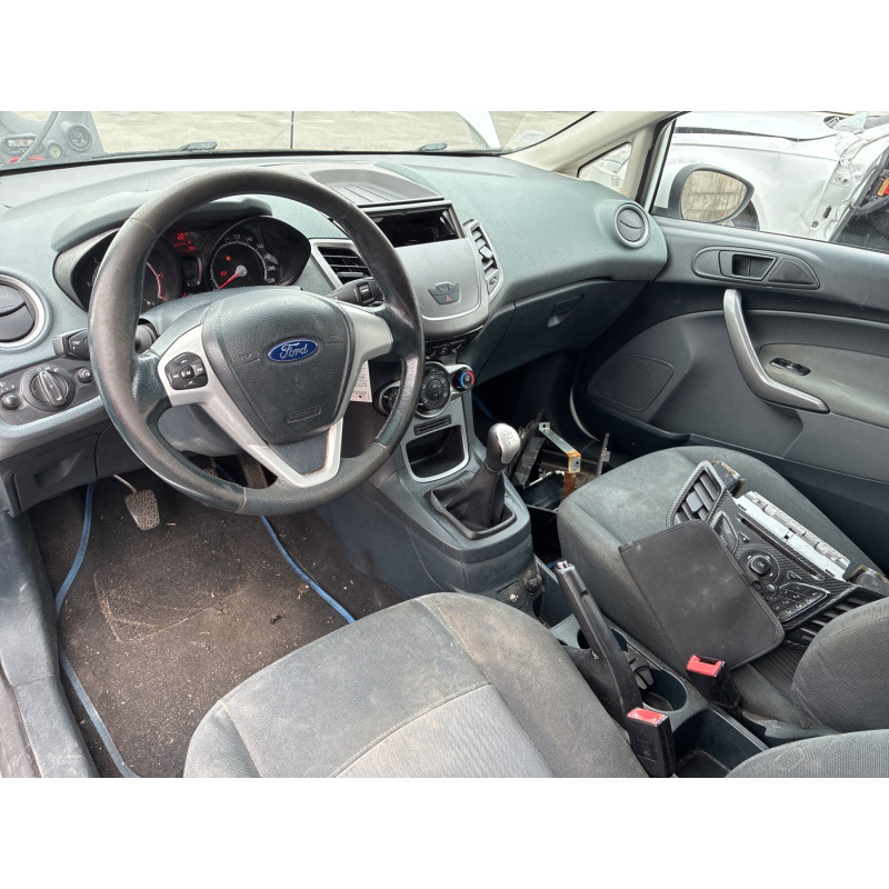 FORD FIESTA 6 PHASE 1 1.6 TDCI - 8V TURBO Photo n°13