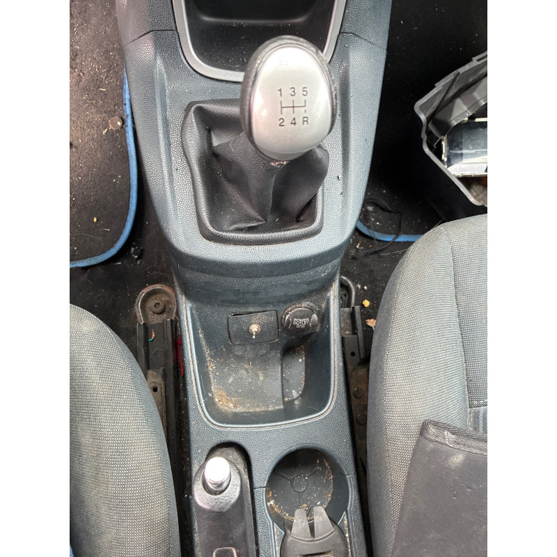 FORD FIESTA 6 PHASE 1 1.6 TDCI - 8V TURBO Photo n°20