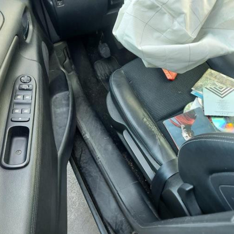 Leve vitre electrique avant droit PEUGEOT 207 Photo n°17