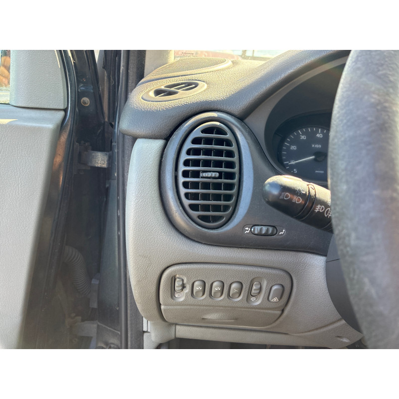 Bouton de warning RENAULT SCENIC 1 Photo n°17