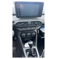 Baie de pare brise DACIA SANDERO 3