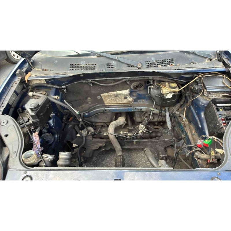 Calandre PEUGEOT PARTNER 1 Photo n°16