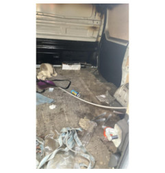 Enjoliveur de feu arriere gauche RENAULT TRAFIC 3 COURT