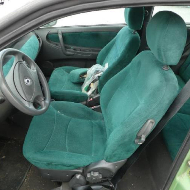 Pare choc avant LANCIA YPSILON 3 Photo n°12