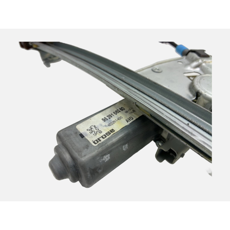 Leve vitre electrique avant droit PEUGEOT 607 Photo n°6