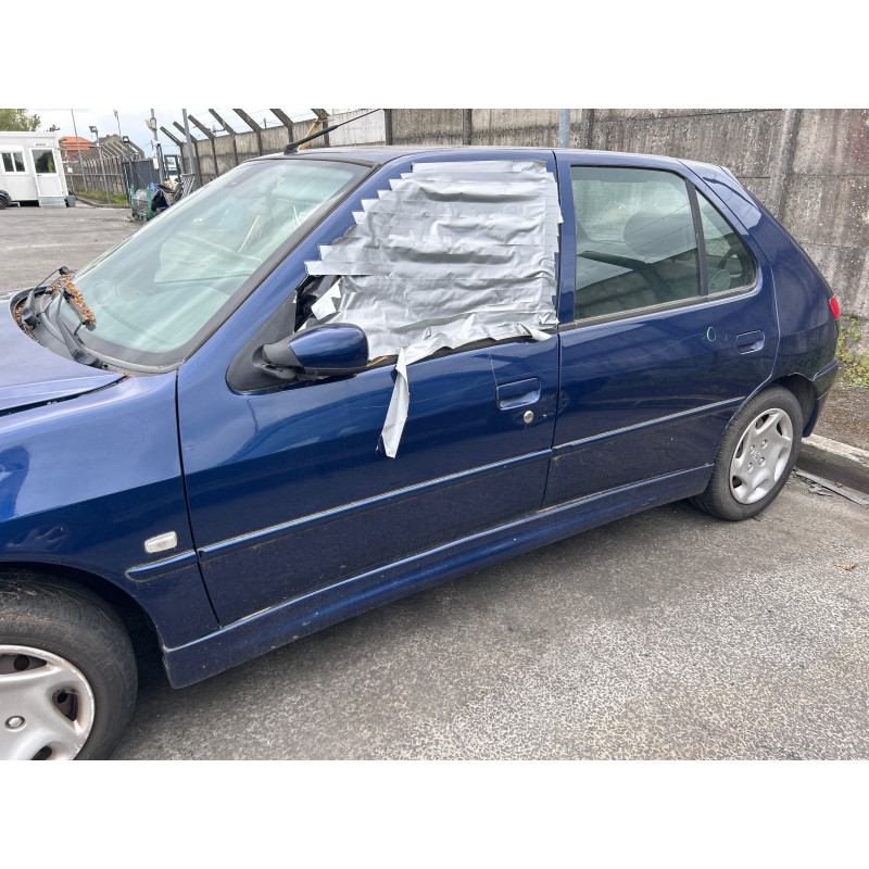Leve vitre electrique avant droit PEUGEOT 306 Photo n°11