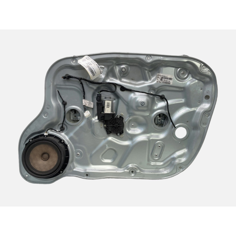 Leve vitre electrique avant droit KIA CEE-D 1 Photo n°1