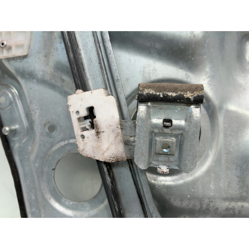 Leve vitre electrique avant droit KIA CEE-D 1 Photo n°7