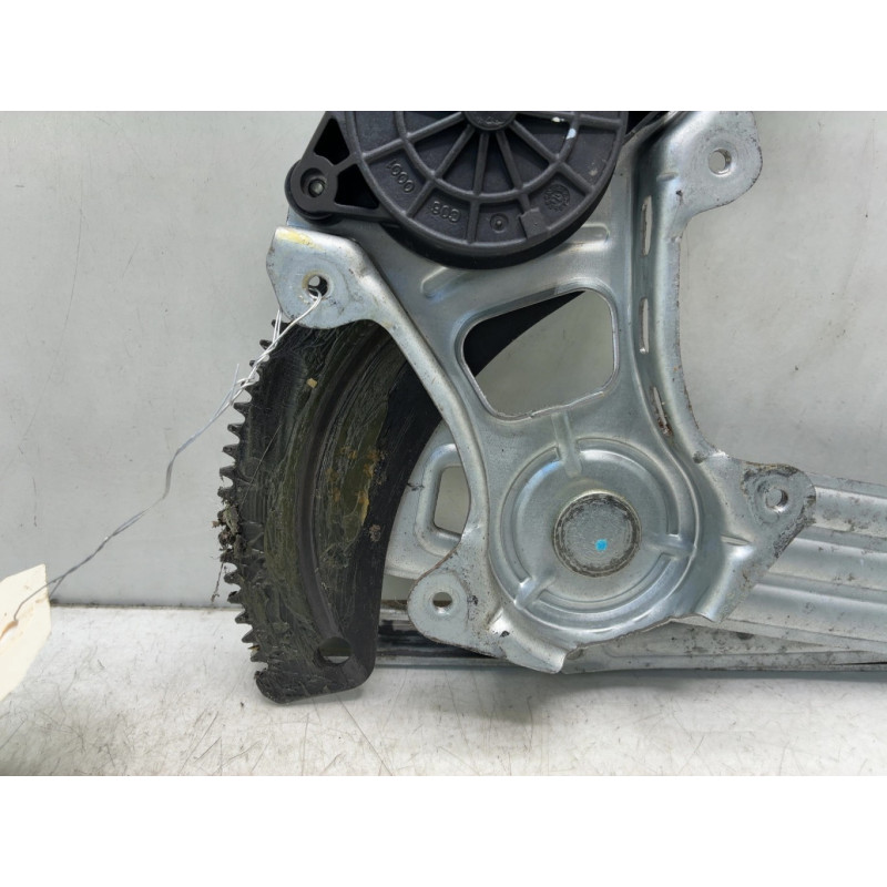 Leve vitre electrique avant droit NISSAN MICRA 4 Photo n°4