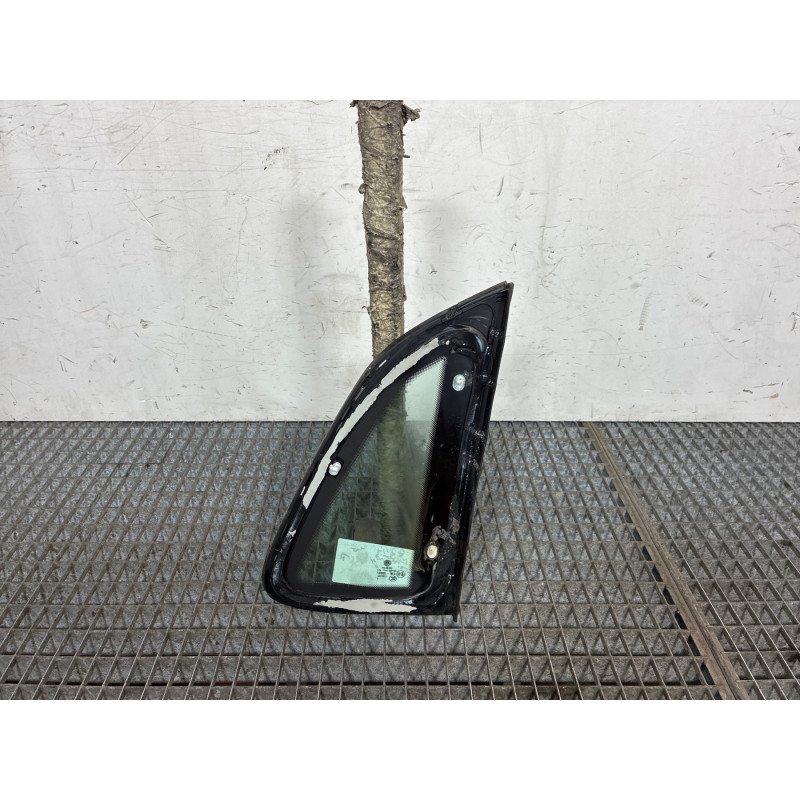 Custode arriere gauche VOLKSWAGEN POLO 6 Photo n°1