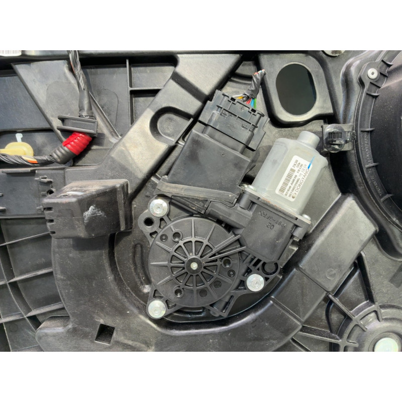 Leve vitre electrique avant gauche HYUNDAI I 30 2 Photo n°3