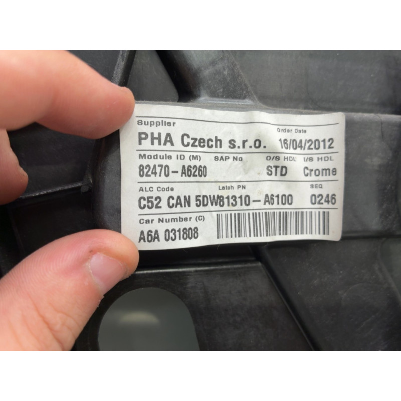 Leve vitre electrique avant gauche HYUNDAI I 30 2 Photo n°4