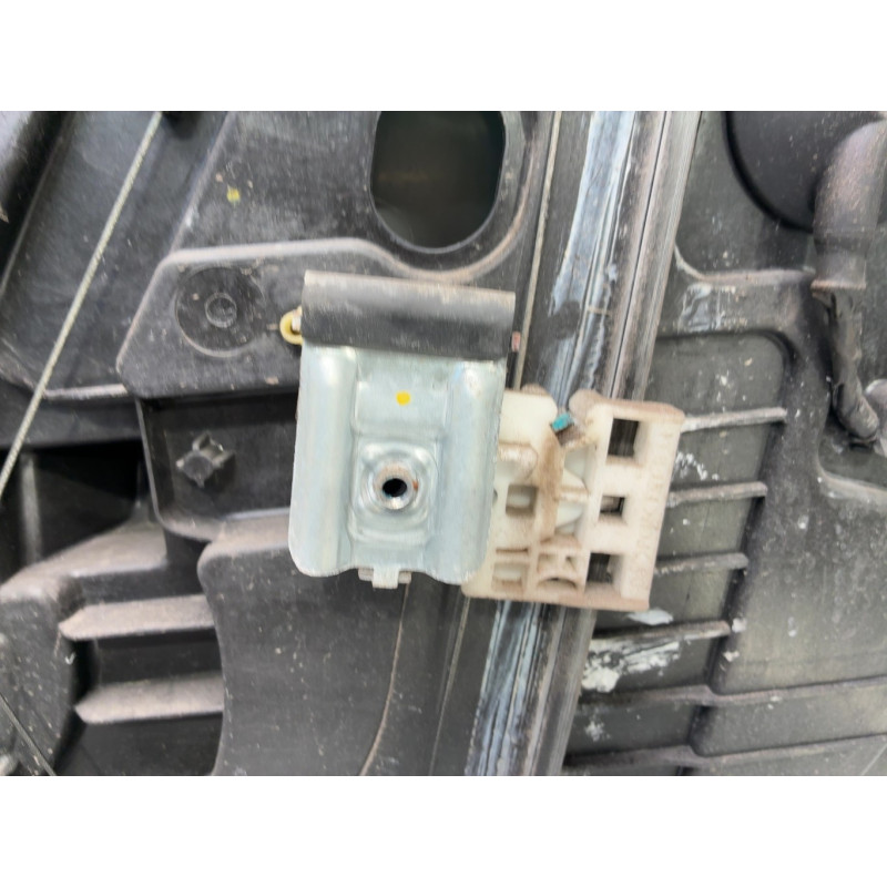 Leve vitre electrique avant gauche HYUNDAI I 30 2 Photo n°5