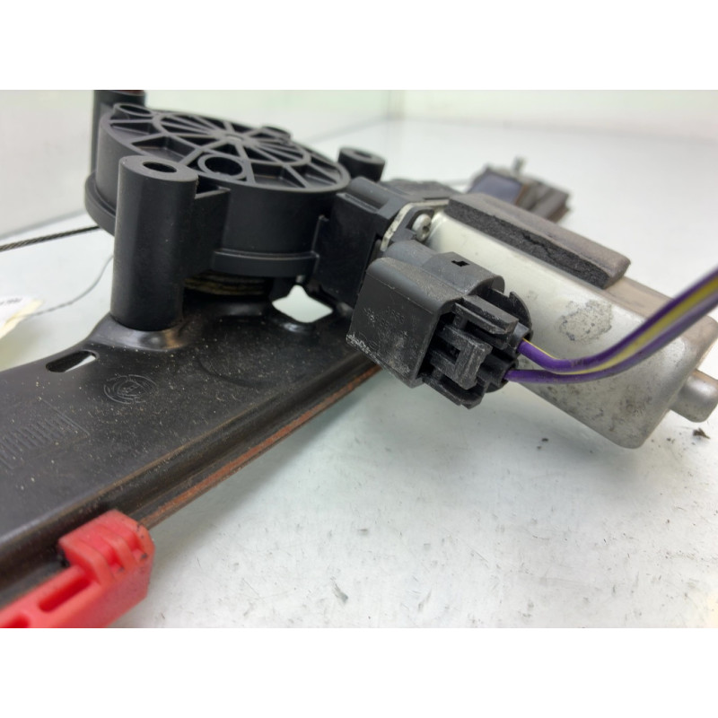 Leve vitre electrique avant gauche FIAT GRANDE PUNTO Photo n°4