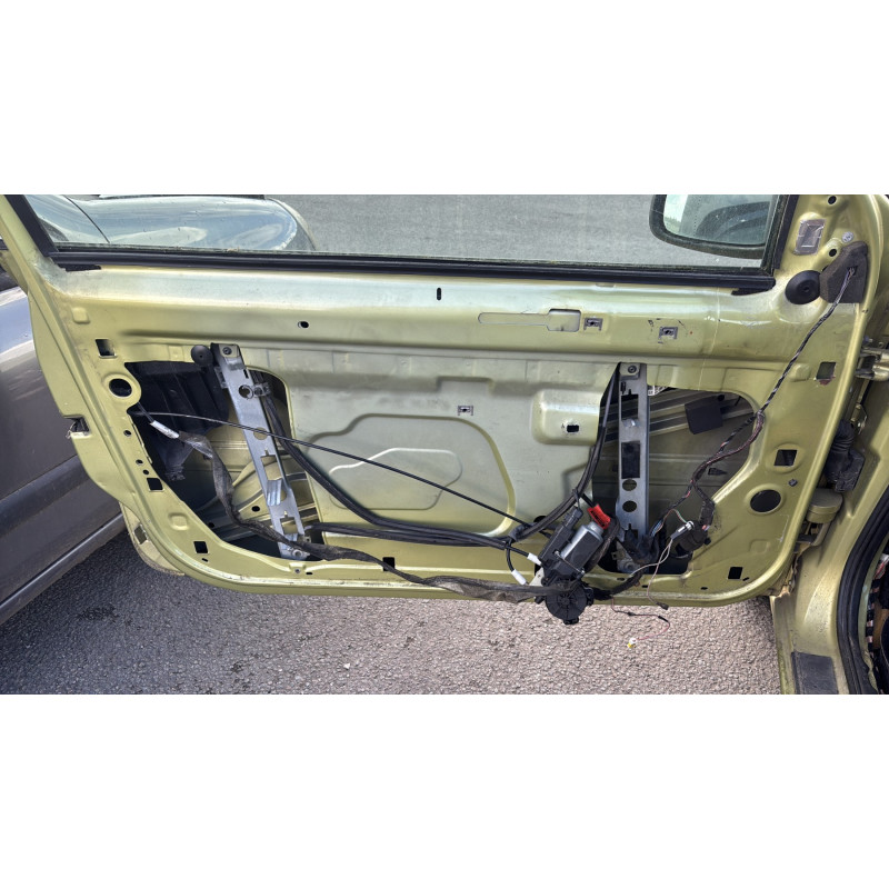 Leve vitre electrique avant gauche RENAULT MEGANE 2 Photo n°18