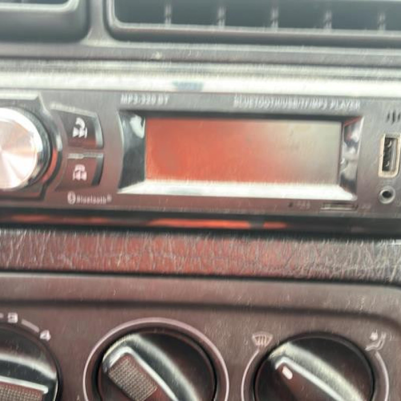 Porte avant droit VOLKSWAGEN GOLF 3 Photo n°16