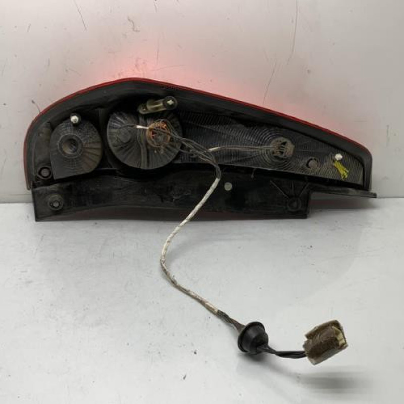 Feu arriere principal droit (feux) OPEL AGILA B Photo n°3