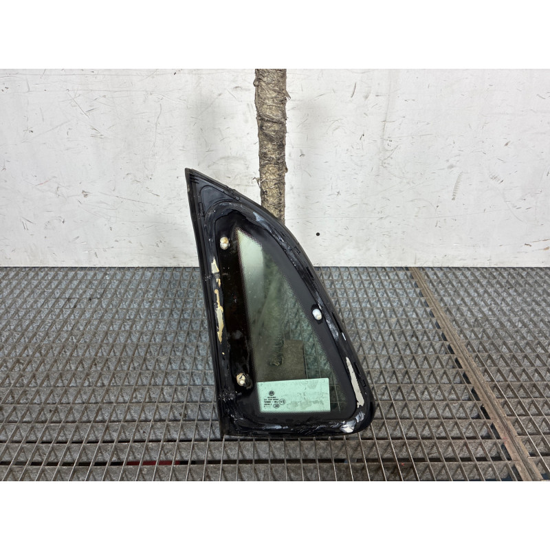 Custode arriere droit VOLKSWAGEN POLO 6 Photo n°2