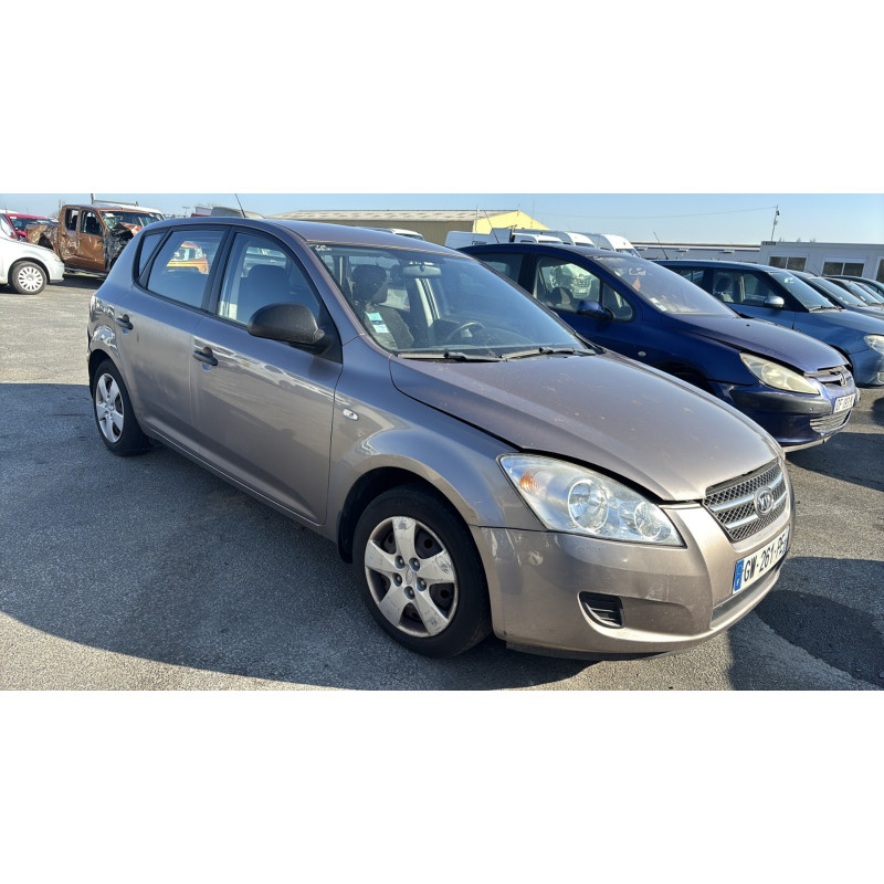 Aile avant gauche KIA CEE-D 1 Photo n°7