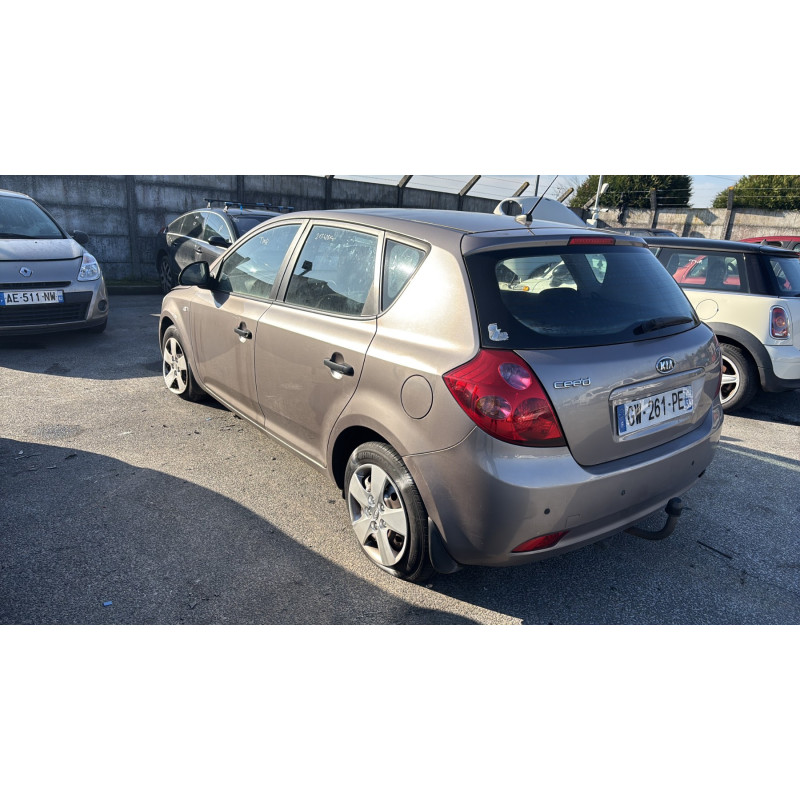Aile avant gauche KIA CEE-D 1 Photo n°9