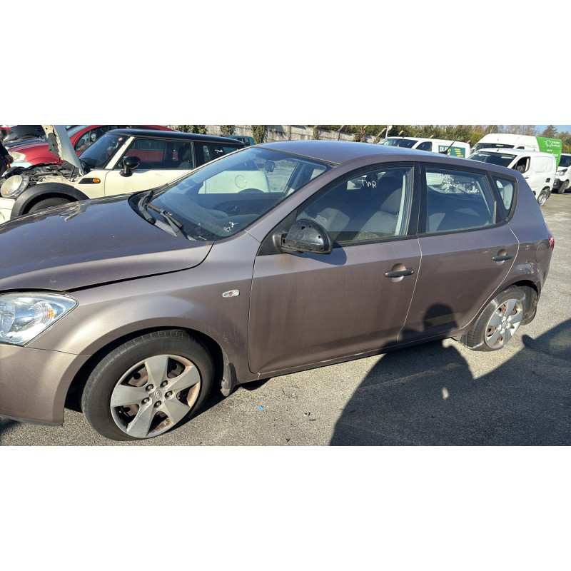 Aile avant gauche KIA CEE-D 1 Photo n°13