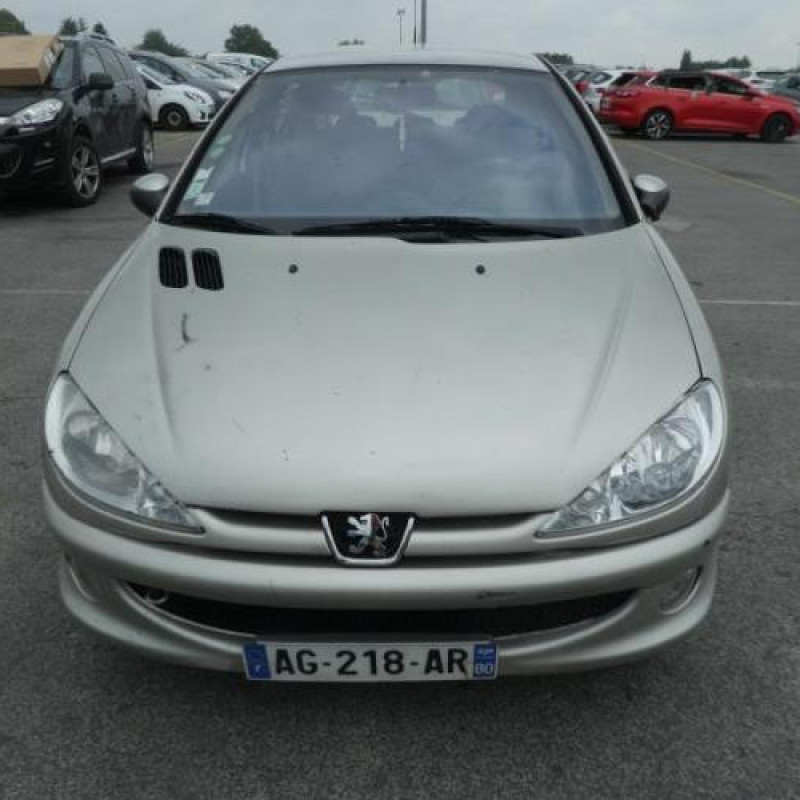 Pretensionneur de ceinture avant droit PEUGEOT 206 Photo n°4