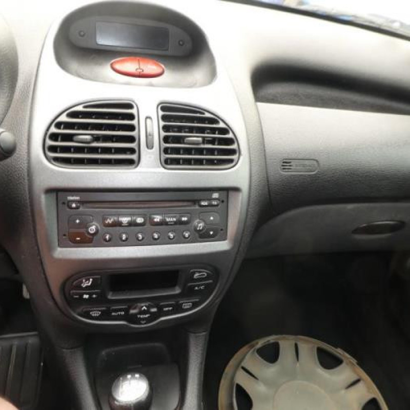 Pretensionneur de ceinture avant droit PEUGEOT 206 Photo n°10