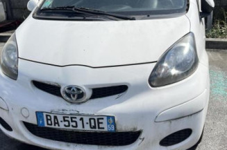 Pretensionneur de ceinture avant droit TOYOTA AYGO 1
