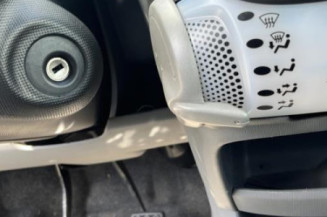 Pretensionneur de ceinture avant droit TOYOTA AYGO 1